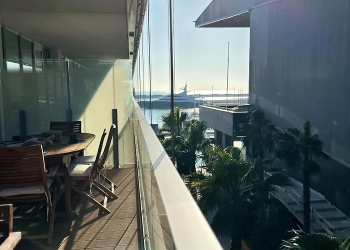 Waterfront Luxury, 1br, Free Parking, Ac, Netflix & Wifi By Tilo Lux דירה ג'נובה
