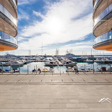 Waterfront Luxury, 1br, Free Parking, Ac, Netflix & Wifi By Tilo Lux Apartment *