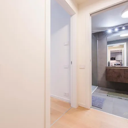 Waterfront Luxury, 1br, Free Parking, Ac, Netflix & Wifi By Tilo Lux * Γένοβα