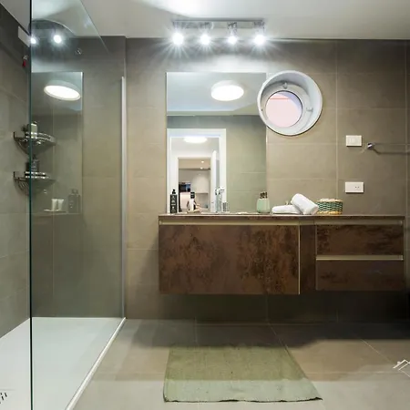 Apartment Waterfront Luxury, 1br, Free Parking, Ac, Netflix & Wifi By Tilo Lux *