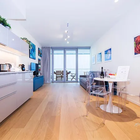 Waterfront Luxury, 1br, Free Parking, Ac, Netflix & Wifi By Tilo Lux Apartment Genoa