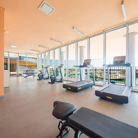 Waterfront Luxury, 1br, Free Parking, Ac, Netflix & Wifi By Tilo Lux * Genoa