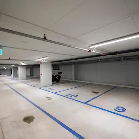 Waterfront Luxury, 1br, Free Parking, Ac, Netflix & Wifi By Tilo Lux Γένοβα