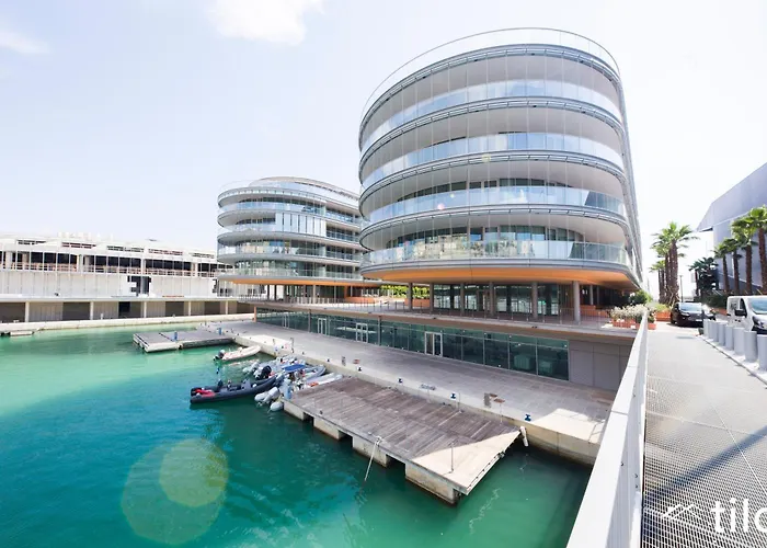 Waterfront Luxury, 1br, Free Parking, Ac, Netflix & Wifi By Tilo Lux * Janov