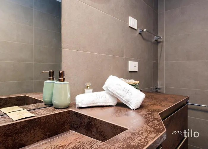 Waterfront Luxury, 1br, Free Parking, Ac, Netflix & Wifi By Tilo Lux 热那亚