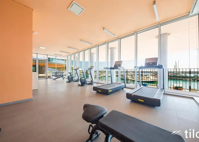 Waterfront Luxury, 1br, Free Parking, Ac, Netflix & Wifi By Tilo Lux * 热那亚