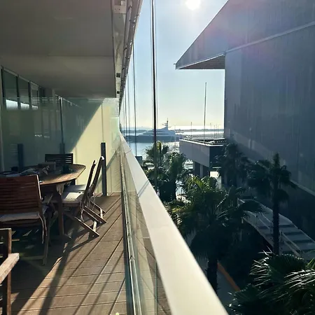 Waterfront Luxury, 1br, Free Parking, Ac, Netflix & Wifi By Tilo Lux Apartman Genova